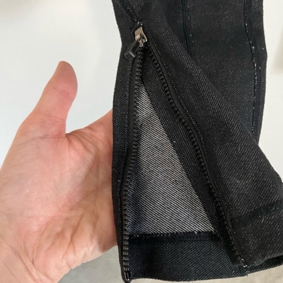 Lululemon Denim Ankle Zipper Cargo Pocket Leggings 4 - Picture 6 of 7